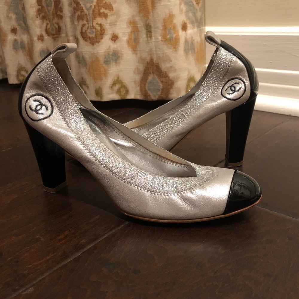 Chanel short heel with sparkles